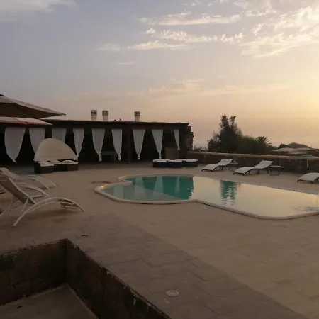 Apartment Ghuraam Pantelleria